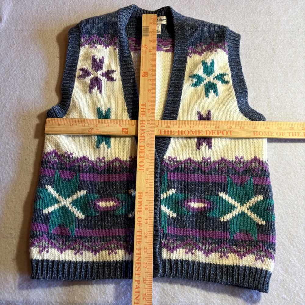 Vtg Gina Peters Vest Medium Sweater Knit Sleeveless‎ Button Front Purple Winter - Picture 4 of 6